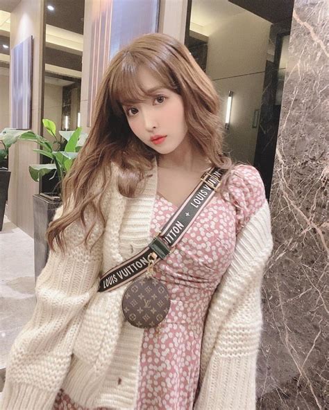 Mikami Yua (三上悠亜) is a singer and AV actress. She is a member of K-pop girl group HONEY POPCORN and AV idol group Ebisu★Muscats. She is also a former member of SEXY-J, and SKE48 under her birth name Kito Momona (鬼頭桃菜). Mikami is currently performing under the S1 No. 1 Style label and has appeared in over 150 adult films (including compilations and VR-based AV's as well). She ...